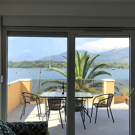 Franovic Apartments Tivat Exterior photo