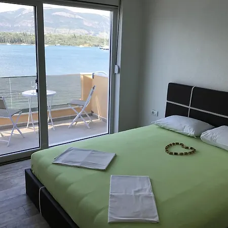 Franovic Apartments Tivat Exterior photo