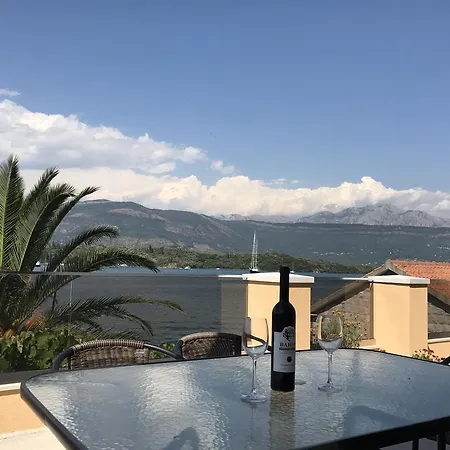 Franovic Apartments Tivat Exterior photo