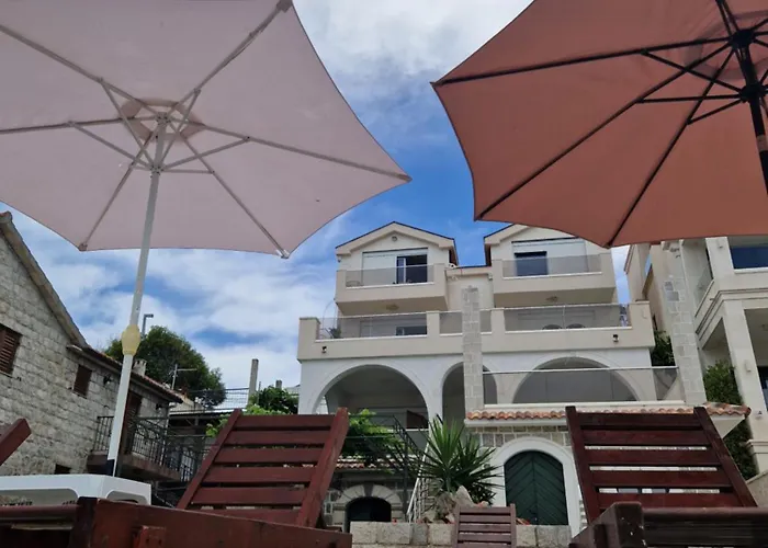 Franovic Apartments